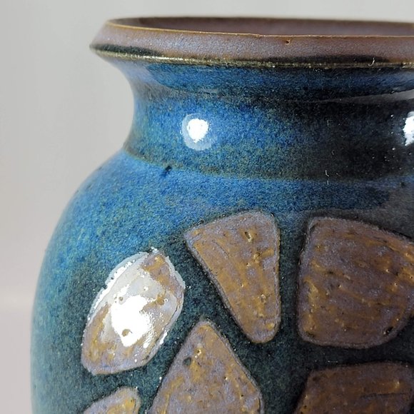 Handmade Vase Stoneware Pottery Turtle Shell Design Blue Glaze Signed - Picture 5 of 6